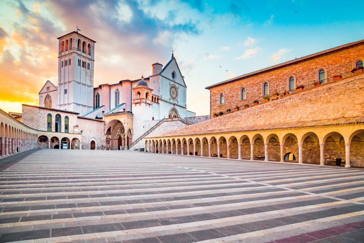 Famous,Basilica,Of,St.,Francis,Of,Assisi,(basilica,Papale,Di